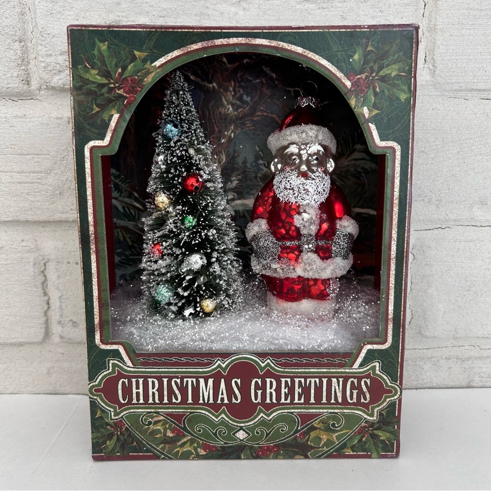 Light-Up Christmas Greetings Shadow Box Santa Glass Tree Ornament